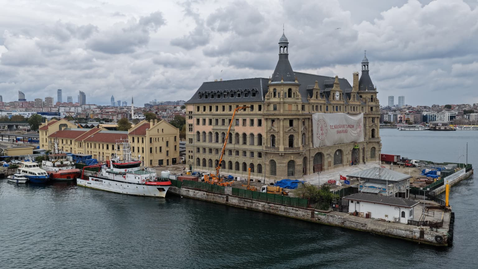 Haydarpaşa’da kazıklara ne oldu?